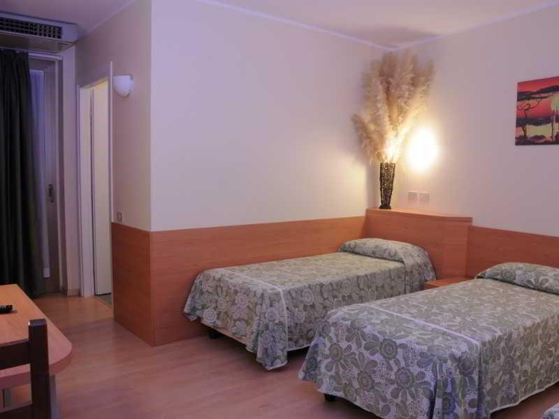 Hotel Sonia Aquilinia Εξωτερικό φωτογραφία